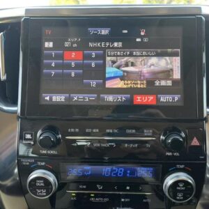 Home 9 Toyota Alphard